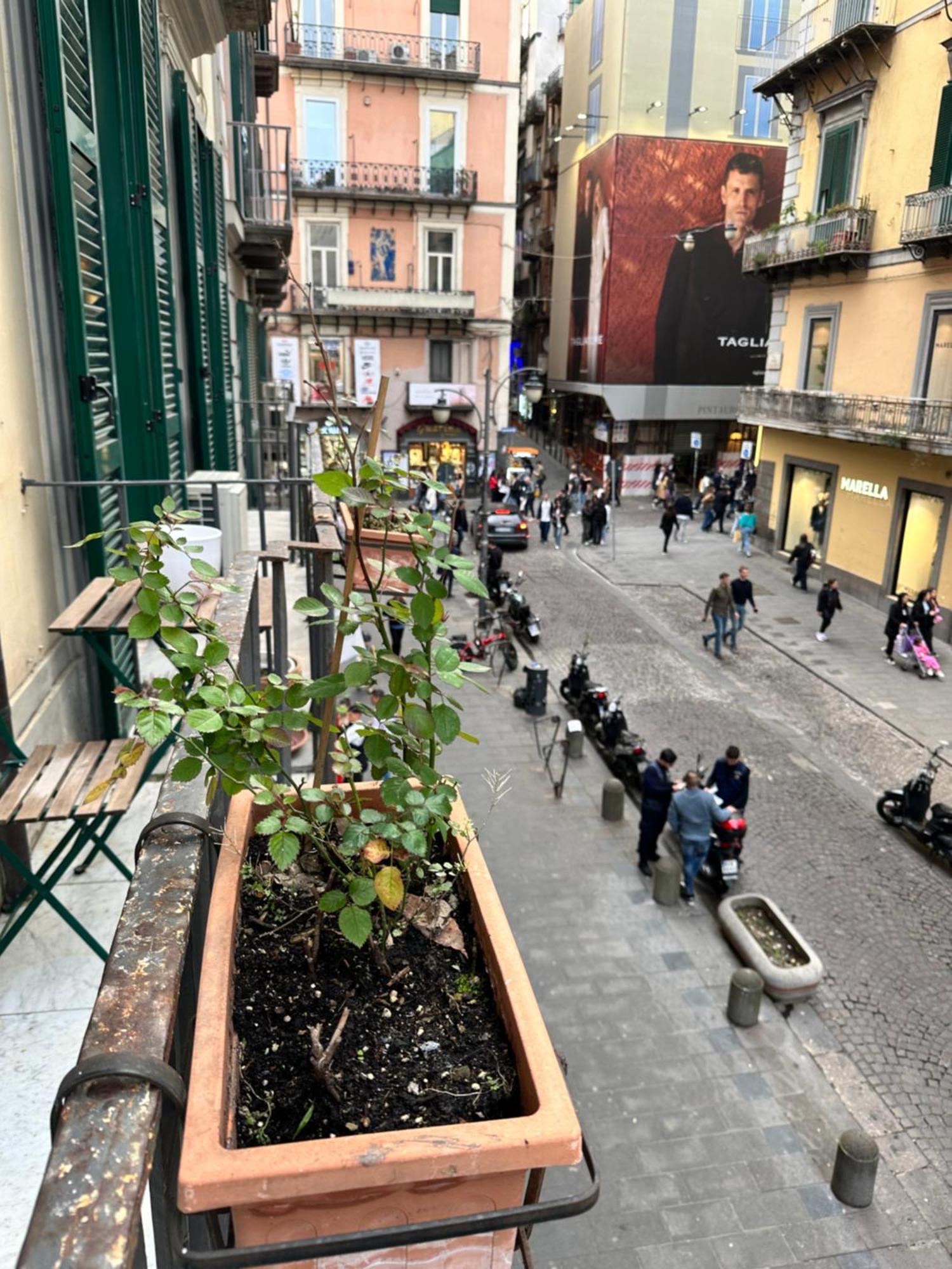 Toledo Maisonnette Napoli Esterno foto